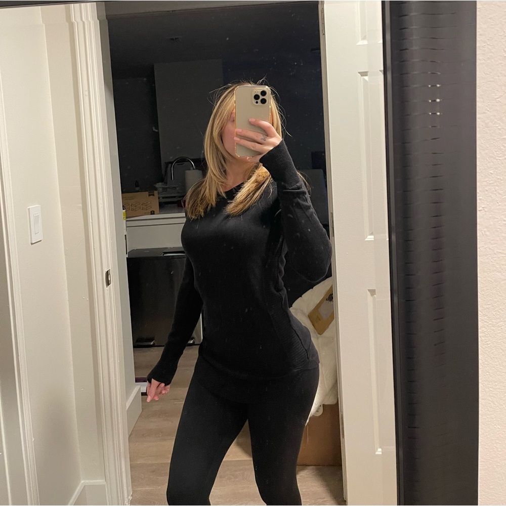 Lulu lemon black tunic sweater